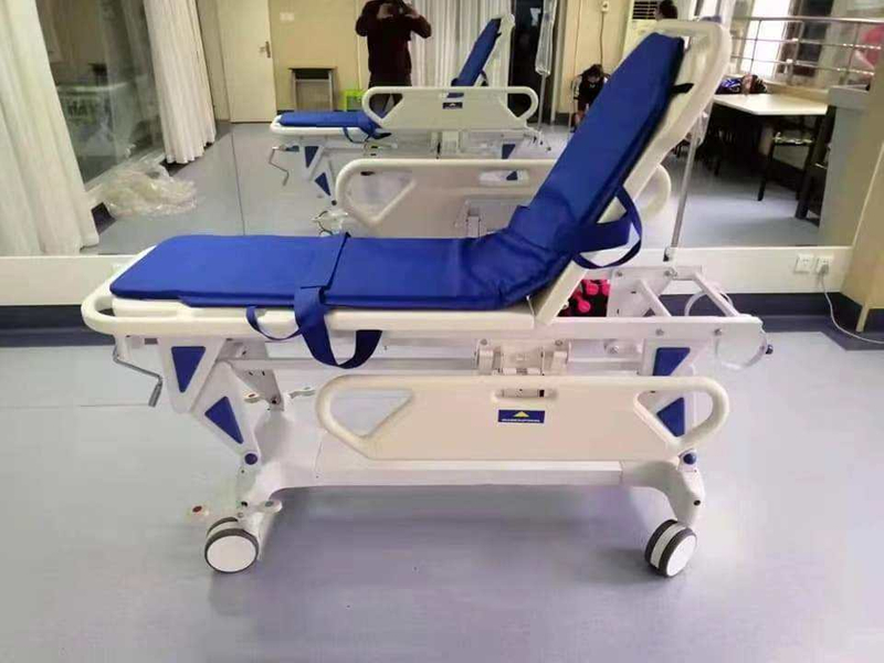 Hospitalis Expositio Primo Aid ICU Luxuriosa plana Vehiculum Patientes estote apparatu Ambulance lectulum lectulo ad patientes estote locus