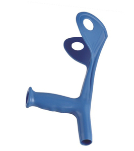 Innitatur cubito fusum fractum crus
