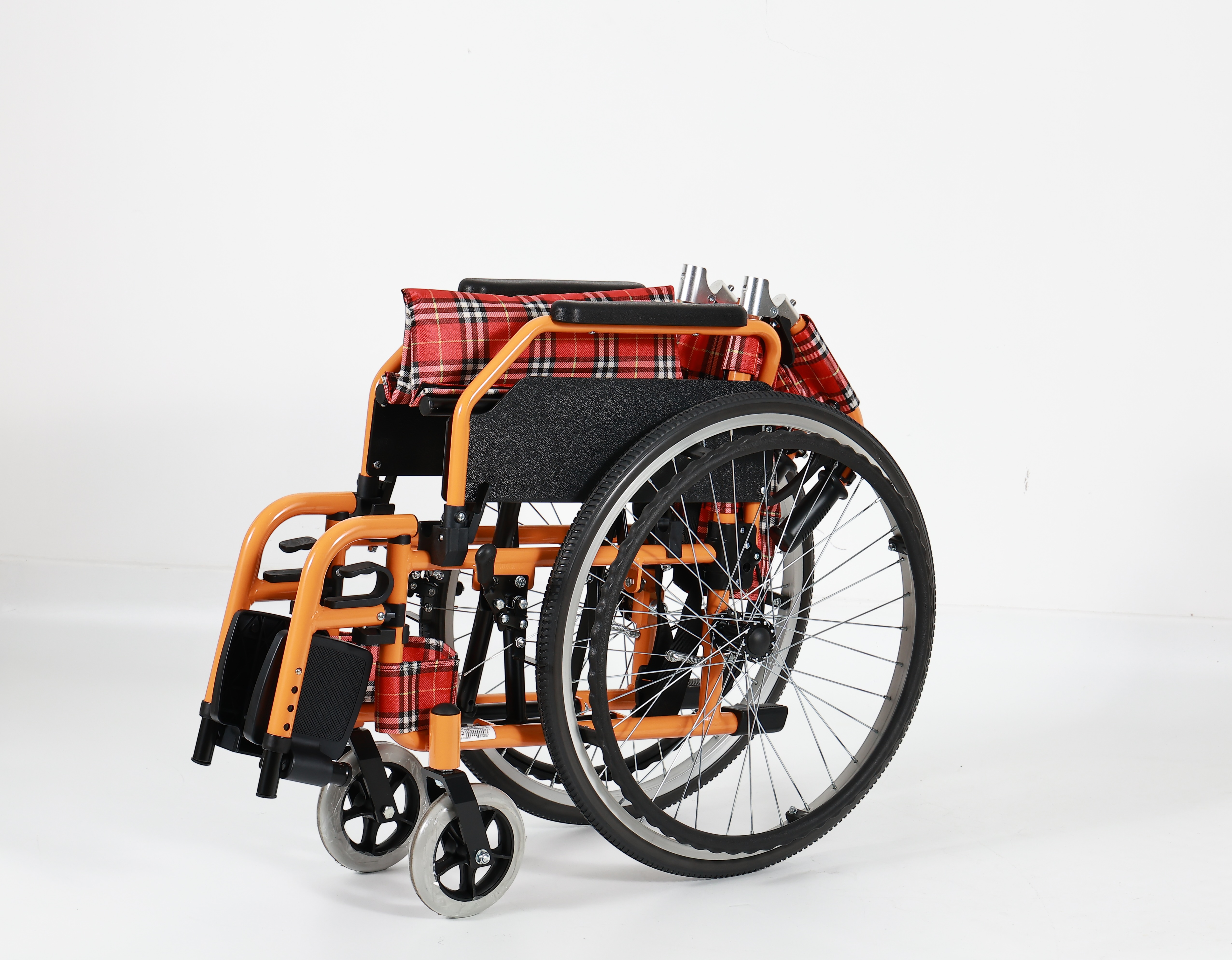 Custom Pediatric Wheelchair | Product Altitudo & Privatum Sedes Latitudo
